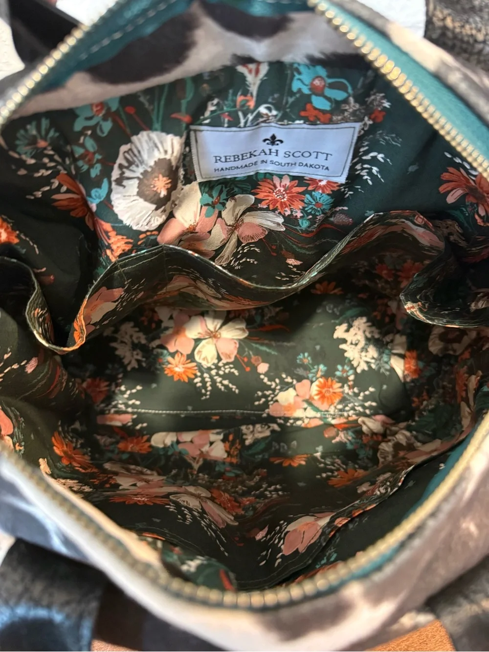 Rebekah Scott Designs Poppi Pro Black Cowhide Bag Like New